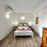 4 By Homing Apartament *